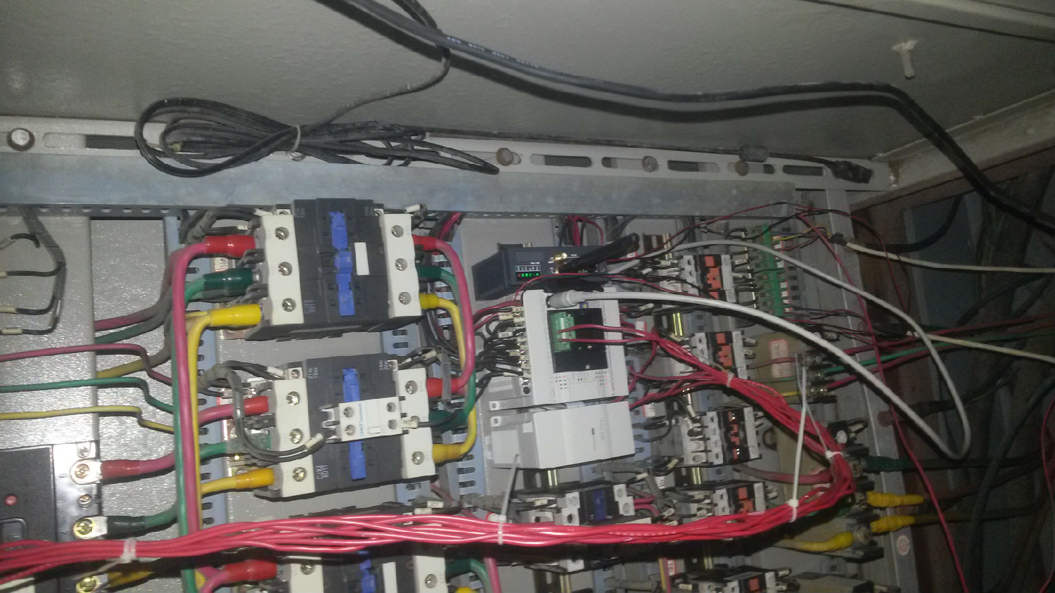 PLC小區(qū)供水設(shè)備遠程在線監(jiān)控